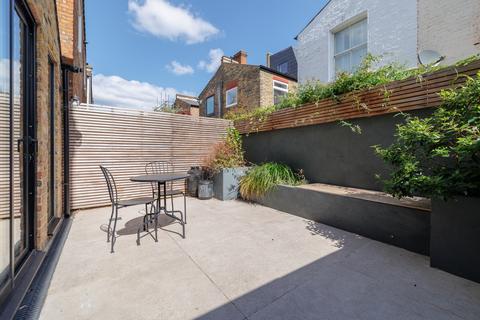 4 bedroom terraced house for sale, Lindrop Street, Sands End, London