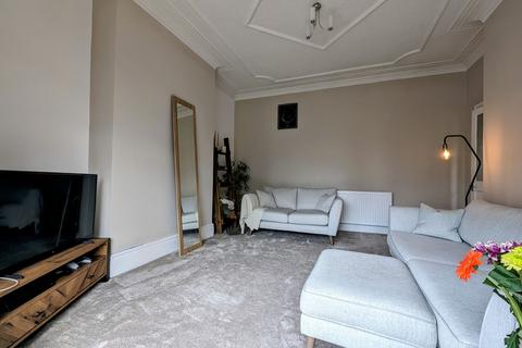 3 bedroom apartment for sale, Osborne Avenue, South Shields, NE33