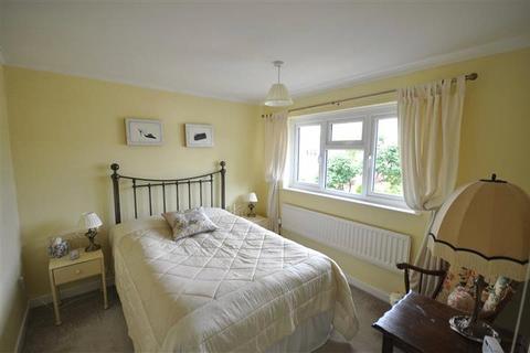 3 bedroom semi-detached house for sale, Elmore, Swindon, Wiltshire, SN3