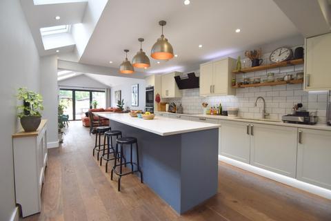 61 Albany Road, Old Windsor, Windsor, SL4 2QD
