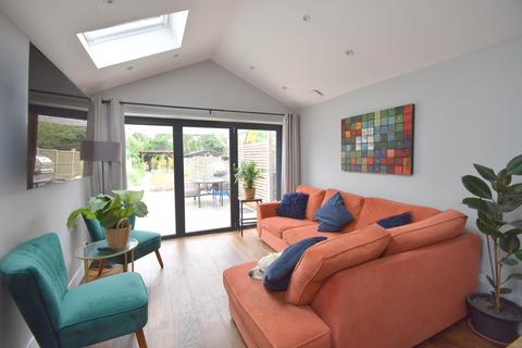 61 Albany Road, Old Windsor, Windsor, SL4 2QD