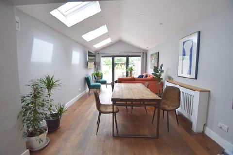 61 Albany Road, Old Windsor, Windsor, SL4 2QD