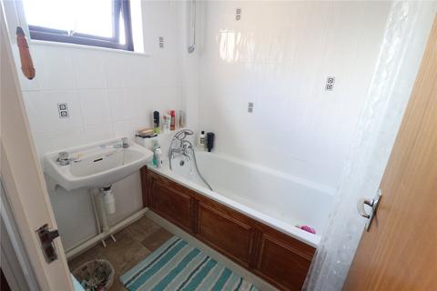 2 bedroom terraced house to rent, Hollands Walk, Basildon, SS16