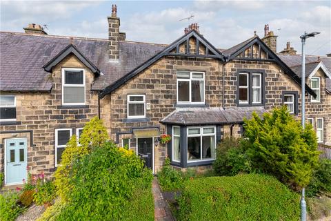 3 bedroom terraced house for sale, Lawn Avenue, Burley in Wharfedale, Ilkley, West Yorkshire, LS29