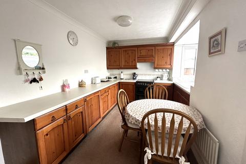 3 bedroom semi-detached house for sale, Stanton Road, Stapenhill, Burton-on-Trent, DE15
