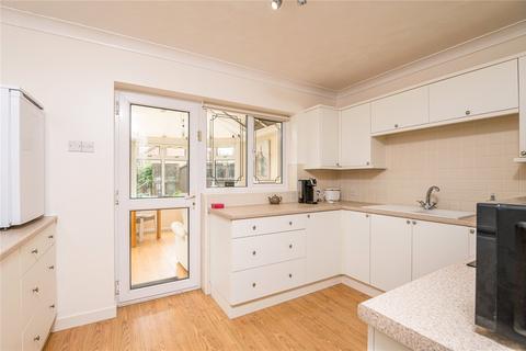1 Northfields Crescent, Great Wakering, Southend-on-sea, SS3 0RH