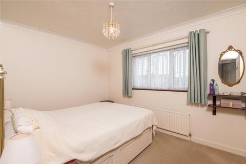 1 Northfields Crescent, Great Wakering, Southend-on-sea, SS3 0RH
