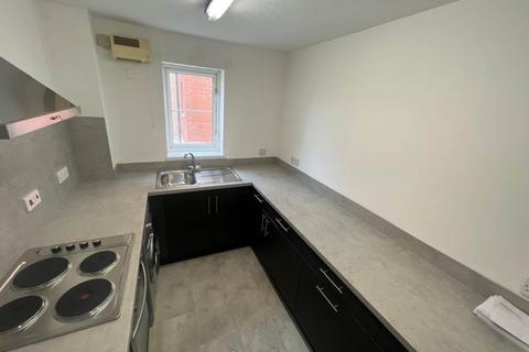 2 bedroom flat to rent, Campbell Drive, ,