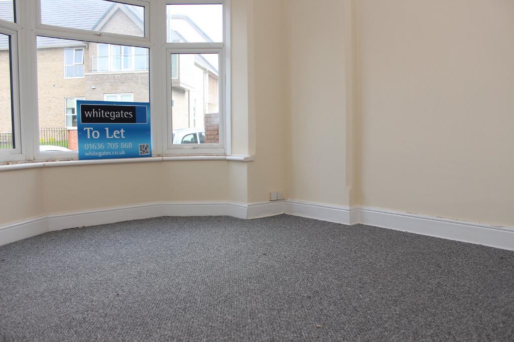 West Hill Drive, Mansfield... 1 bed apartment £450 pcm (£104 pw)