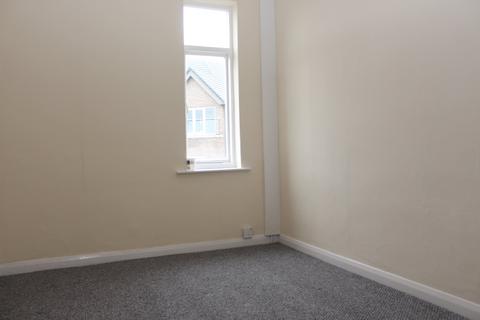 2 bedroom apartment to rent, West Hill Drive, Mansfield, Nottinghamshire, NG18