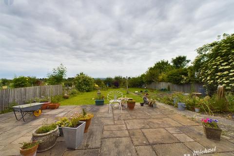 2 bedroom semi-detached house for sale, Chiltern Avenue, Stone, Aylesbury