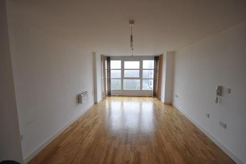 2 bedroom flat to rent, Spindletree Avenue, Manchester M9