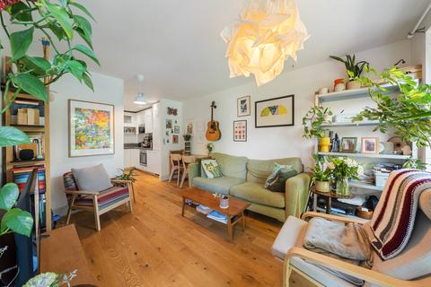1 bedroom apartment for sale, at Marlow Court, 24 McMillan Street, London SE8