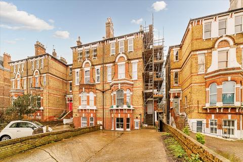 3 bedroom flat for sale, Mattock Lane, Ealing, London, W5