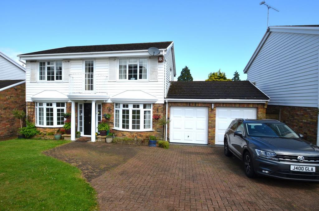 Milstead Close, Tadworth KT20 4 bed detached house for sale £875,000