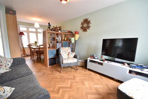 3 bedroom end of terrace house for sale, Horley, Surrey, RH6