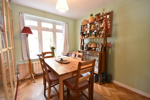 3 bedroom end of terrace house for sale, Horley, Surrey, RH6