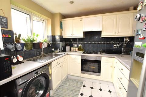 2 bedroom apartment for sale, Millhaven Close, Chadwell Heath, RM6