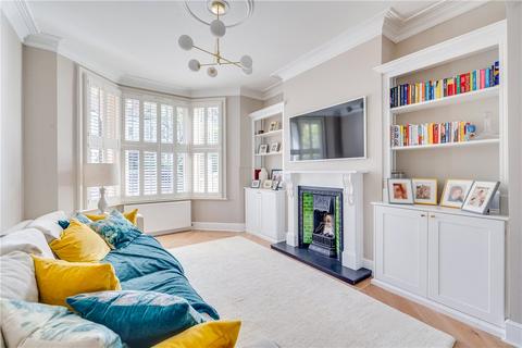17 Stuart Road, London, SW19 8DJ
