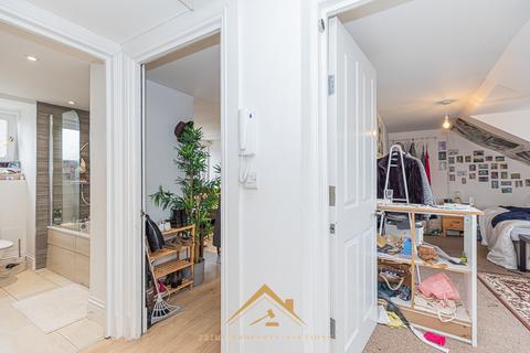 undefined, Crown Street, Aberdeen AB11