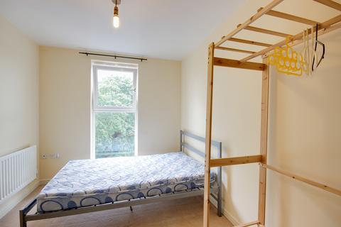 2 bedroom flat to rent, Parkhouse Court, Hatfield, AL10
