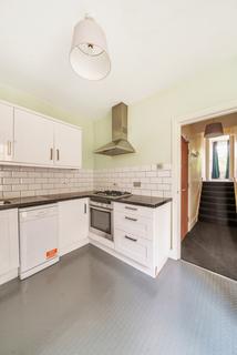 2 bedroom flat to rent, Coniston Road Muswell Hill N10