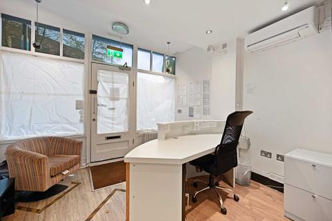 Property to rent, Caledonian Road, Kings Cross, London N1 9DT