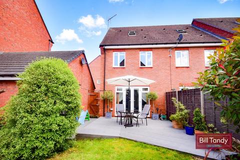 3 bedroom end of terrace house for sale, Mary Slater Road, Lichfield, WS13