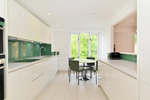 Flat 84, Hermitage Court Knighten Street, London, E1W 1PW