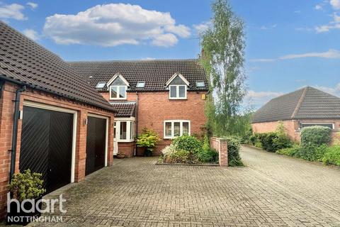 4 bedroom detached house for sale, Farriers Green, Clifton Village