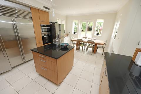 undefined, Hampstead Garden Suburb N2