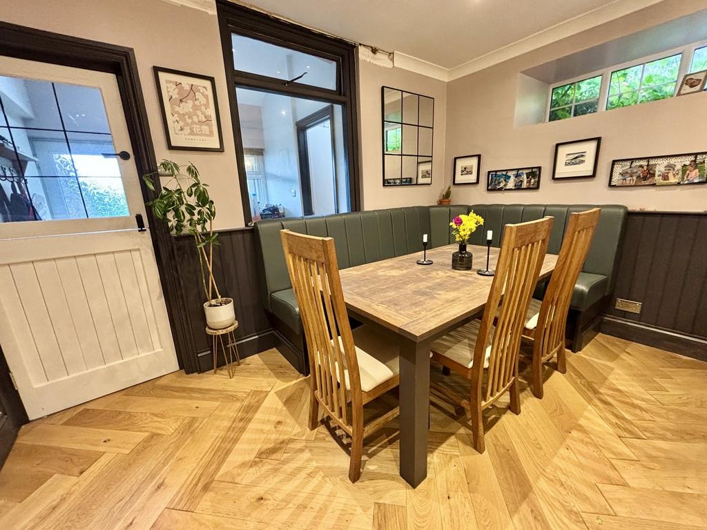 Kitchen/Dining Room