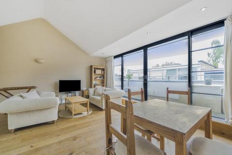 2 bedroom flat for sale, Elliott's Place, Islington