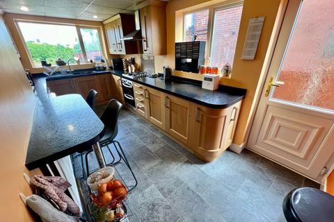 3 bedroom semi-detached house for sale, Bispham Road, Bispham FY2