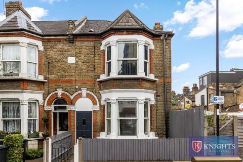 1 bedroom ground floor maisonette for sale, Bolton Road, London, N18