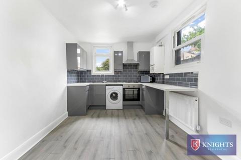 1 bedroom ground floor maisonette for sale, Bolton Road, London, N18