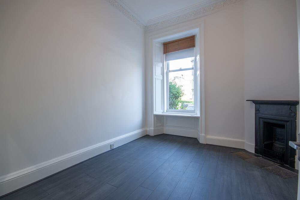 Apartment in Edinburgh, Leith Central - More