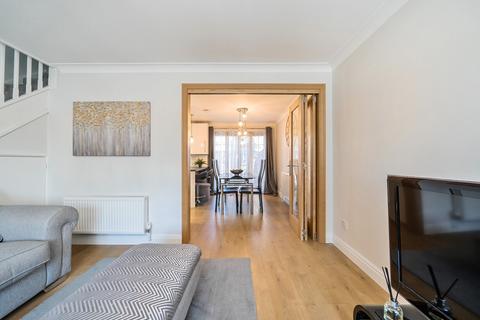9 Varley Way, Mitcham, CR4 3WZ
