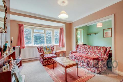 2 bedroom maisonette for sale, Costons Lane, Greenford, UB6