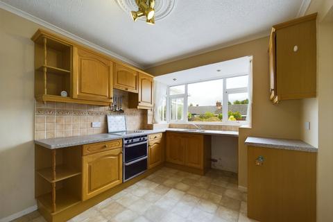 2 bedroom bungalow for sale, Brentwood Gardens, Whickham, Newcastle Upon Tyne, NE16