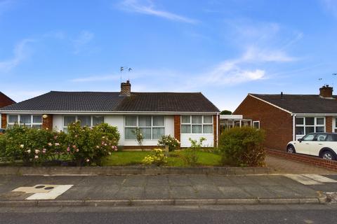 2 bedroom bungalow for sale, Brentwood Gardens, Whickham, Newcastle Upon Tyne, NE16