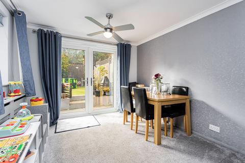 18 Wilberforce Close, Crawley, RH11 9TD