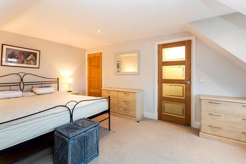 2 bedroom apartment for sale, London Road, Balcombe