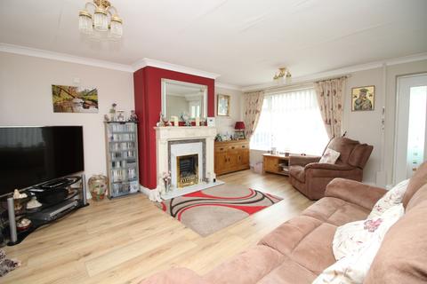 3 bedroom bungalow for sale, Wraywood Court,  Fleetwood, FY7