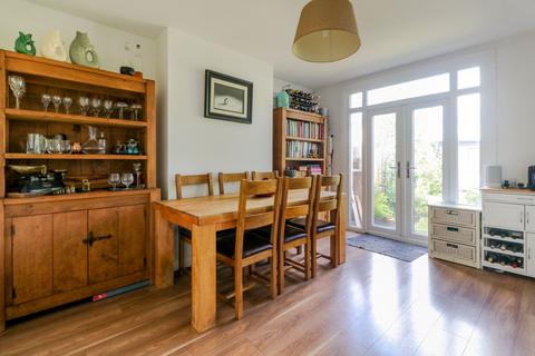 69 Goodwin Road, London, N9 0EN