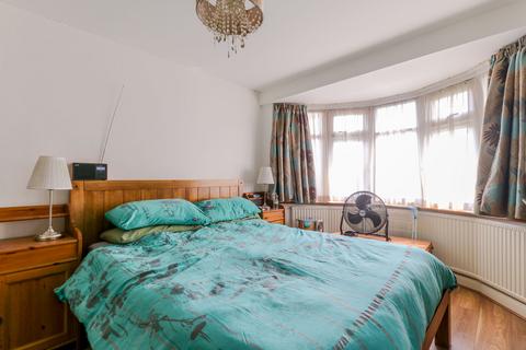69 Goodwin Road, London, N9 0EN