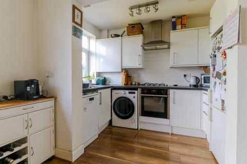 69 Goodwin Road, London, N9 0EN