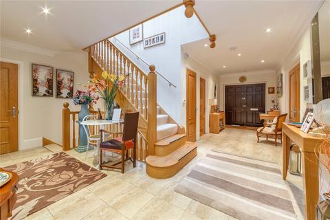 5 bedroom detached house for sale, The Ridgeway, Radlett, Hertfordshire, WD7