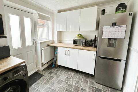 2 bedroom terraced house for sale, Byrd Way, Stanford-Le-Hope, SS17