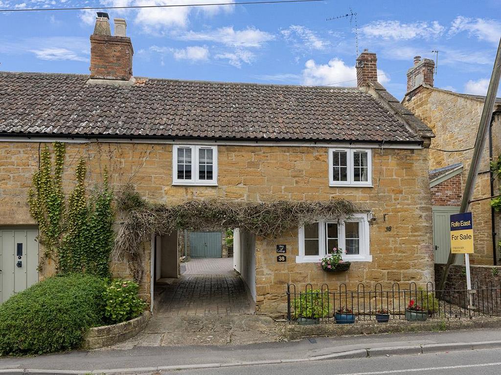 Bower Hinton, Martock, Somerset, TA12 3 bed cottage for sale - £350,000